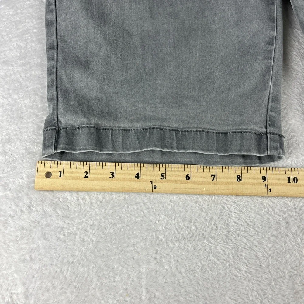 Tommy Bahama Chino Shorts Mens 32 Gray Excellent Cotton Tencel Blend Flat Front